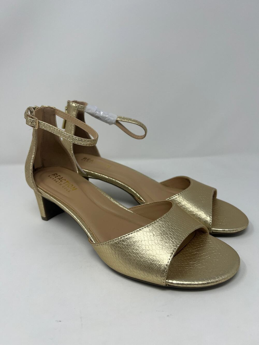 Kenneth Cole Reaction Women's 8.5 Gold Block Heels
